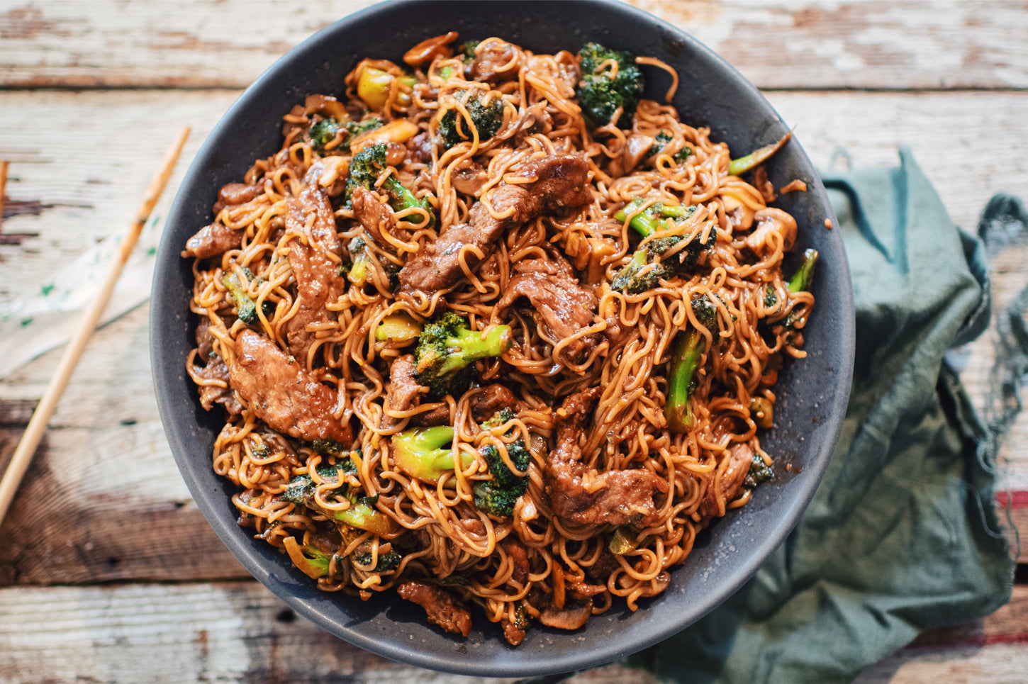 noodles with beef and broccoli